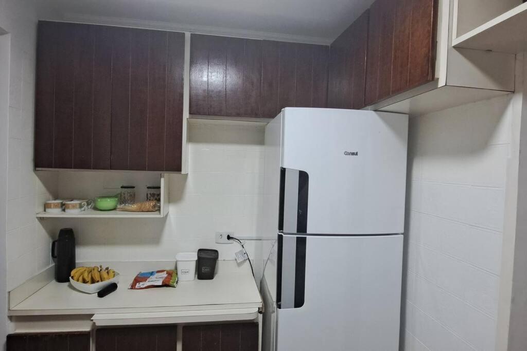 Apartamento Charmoso A 400Mts Da Praia Da Enseada غوارويا المظهر الخارجي الصورة