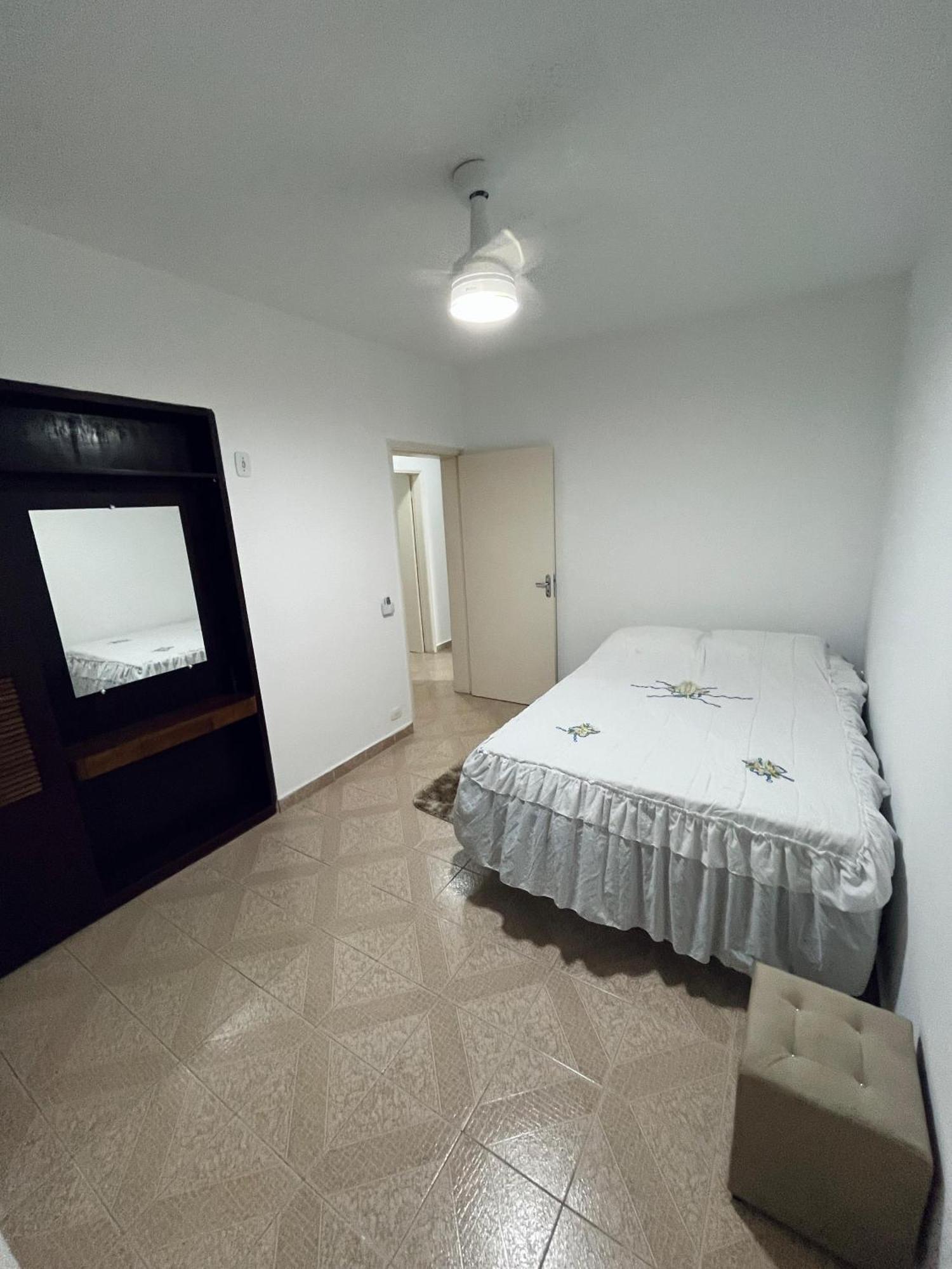 Apartamento Charmoso A 400Mts Da Praia Da Enseada غوارويا المظهر الخارجي الصورة